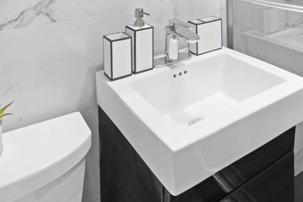Appartement 69-4b Celebrate New Year In Style Modern 1br In Prime Lower East Side