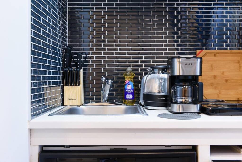 69-4b Celebrate New Year In Style Modern 1br In Prime Lower East Side Appartement New York